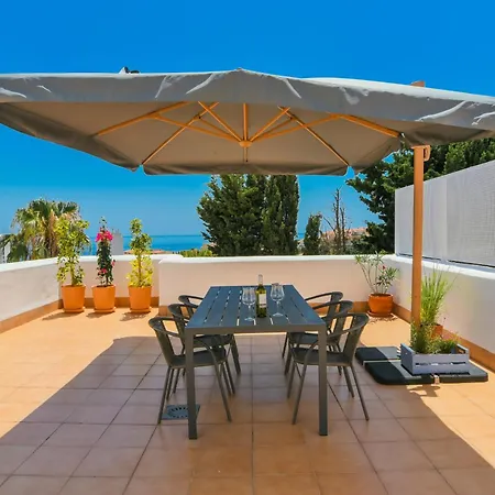 Espectacular Casa Vistas Al Mar ベナルマデナ
